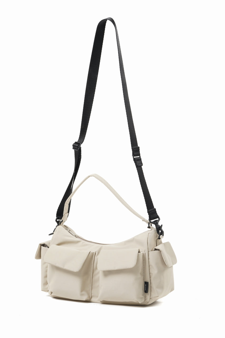画像をギャラリービューアに読み込む, D-VEC MULTI POCKET MOONBAG (IVORY)