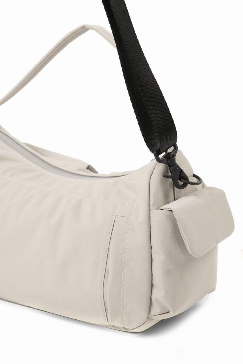 画像をギャラリービューアに読み込む, D-VEC MULTI POCKET MOONBAG (IVORY)