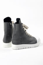 画像をギャラリービューアに読み込む, A.F ARTEFACT x Portaille THICK SNEAKER BOOTS / FILED STEER (GREY×WHITE)