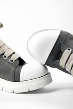 画像をギャラリービューアに読み込む, A.F ARTEFACT x Portaille THICK SNEAKER BOOTS / FILED STEER (GREY×WHITE)