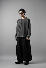Load image into Gallery viewer, Professor.E FADED HENLEY L/S TEE (BLACK)