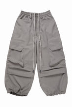 Load image into Gallery viewer, A.F ARTEFACT CARGO WIDE PANTS / PLAIN WEAVE (GREY)