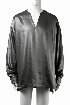 画像をギャラリービューアに読み込む, A.F ARTEFACT COLLARLESS SHIRT TOPS / SOFT SATIN (DARK GREY)