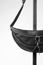画像をギャラリービューアに読み込む, m.a+ medium slice belt bag / BY202 / CU1.0 (BLACK)