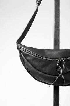 画像をギャラリービューアに読み込む, m.a+ medium slice belt bag / BY202 / CU1.0 (BLACK)
