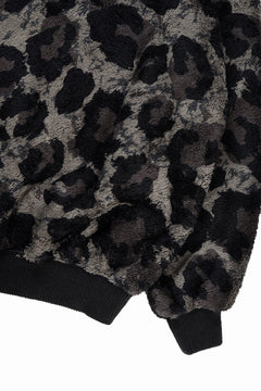 画像をギャラリービューアに読み込む, beauty : beast LARGE LEOPARD FLEECE PULLOVER (DARK LEOPARD)