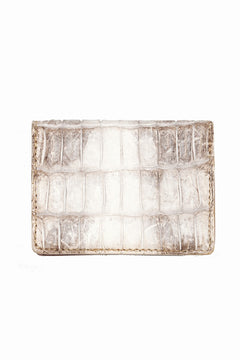 Load image into Gallery viewer, ISAMU KATAYAMA BACKLASH CROCODILE CARD CASE (HIMALAYAS)