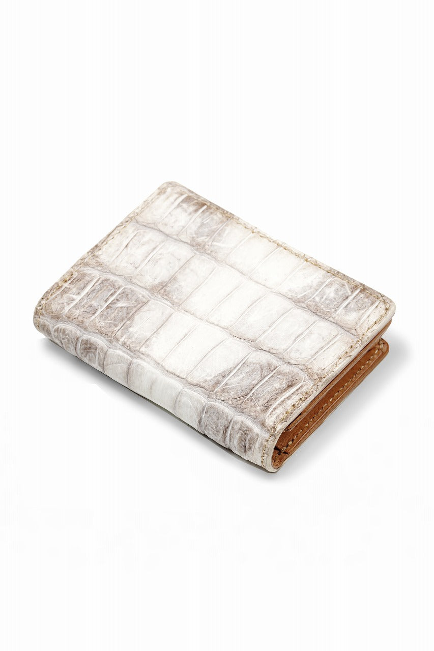 Load image into Gallery viewer, ISAMU KATAYAMA BACKLASH CROCODILE CARD CASE (HIMALAYAS)