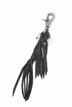 Load image into Gallery viewer, ISAMU KATAYAMA BACKLASH FRINGE KEY HOLDER / DEERSKIN (BLACK)