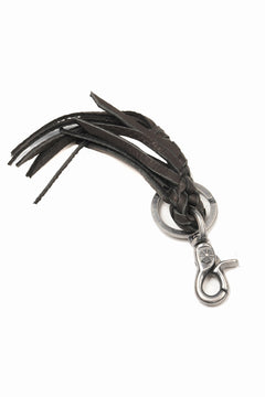 Load image into Gallery viewer, ISAMU KATAYAMA BACKLASH FRINGE KEY HOLDER / DEERSKIN (BLACK)