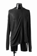 Load image into Gallery viewer, ISABEL BENENATO Linen Crew-Neck Sweater (BLACK)