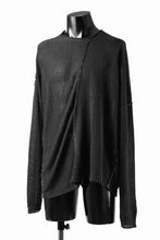 Load image into Gallery viewer, ISABEL BENENATO Linen Crew-Neck Sweater (BLACK)