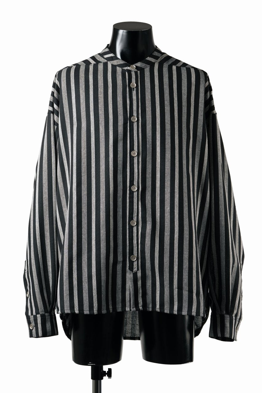 Load image into Gallery viewer, A.F ARTEFACT STAND COLLAR SHIRT / VERTICAL STRIPE (BLACK x LIGHT GREY)