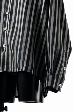 Load image into Gallery viewer, A.F ARTEFACT STAND COLLAR SHIRT / VERTICAL STRIPE (BLACK x LIGHT GREY)