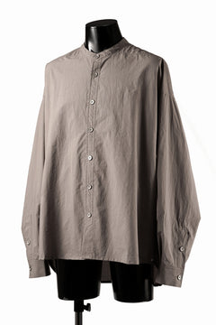 Load image into Gallery viewer, A.F ARTEFACT STAND COLLAR SHIRT / SOFT POPLIN (SOIL)