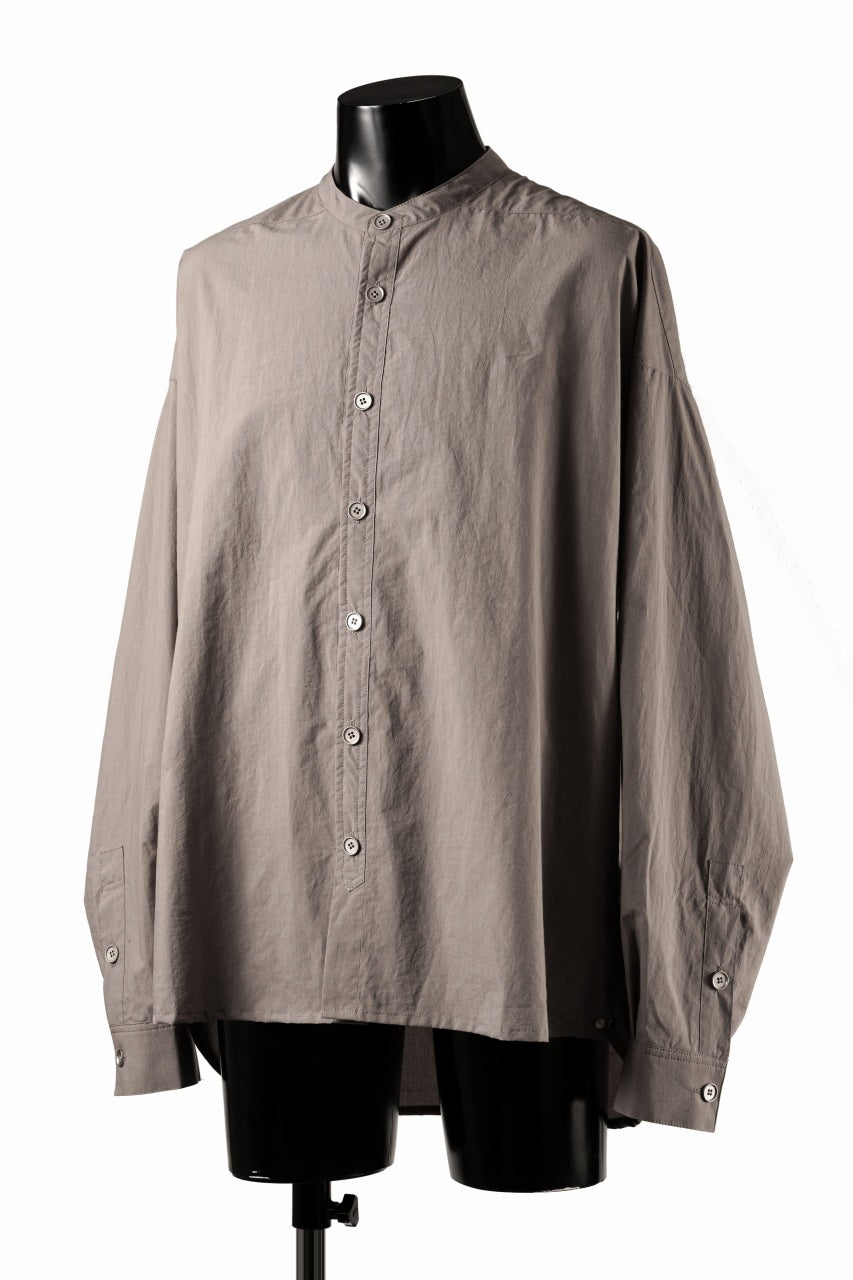 Load image into Gallery viewer, A.F ARTEFACT STAND COLLAR SHIRT / SOFT POPLIN (SOIL)