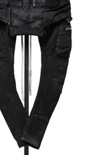 画像をギャラリービューアに読み込む, A.F ARTEFACT COATING CARGO SAROUEL SKINNY PANTS / HI-STRETCH DENIM (BLACK)