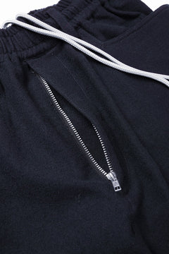 Load image into Gallery viewer, 【SAMPLE SALE】A.F ARTEFACT EXTREME WIDE CARGO PANTS / WOOL SERGE (BLUE)