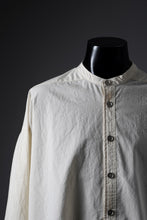 Load image into Gallery viewer, A.F ARTEFACT STAND COLLAR SHIRT / SOFT POPLIN (CREAM)