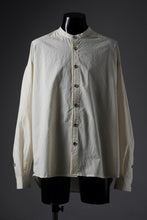 Load image into Gallery viewer, A.F ARTEFACT STAND COLLAR SHIRT / SOFT POPLIN (CREAM)
