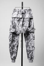Load image into Gallery viewer, A.F ARTEFACT BELT CARGO SARROUEL JOGGER / MOTTLED COATED SWEAT (LIGHT GREY)