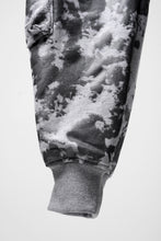 Load image into Gallery viewer, A.F ARTEFACT BELT CARGO SARROUEL JOGGER / MOTTLED COATED SWEAT (LIGHT GREY)