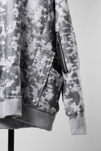 Load image into Gallery viewer, A.F ARTEFACT CARGO HOODIE PULLOVER / MOTTLED COATED SWEAT (LIGHT GREY)