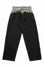 Load image into Gallery viewer, 【SAMPLE SALE】A.F ARTEFACT DOUBLE KNEE PAINTER PANTS / COMBI FABRICS (BLACK)