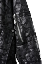 Load image into Gallery viewer, A.F ARTEFACT CARGO HOODIE PULLOVER / MOTTLED COATED SWEAT (BLACK)