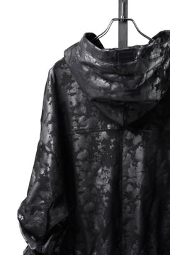 Load image into Gallery viewer, A.F ARTEFACT ZIP HOODIE TUCK SLEEVE BLOUSON / MOTTLED COATED SWEAT (BLACK)