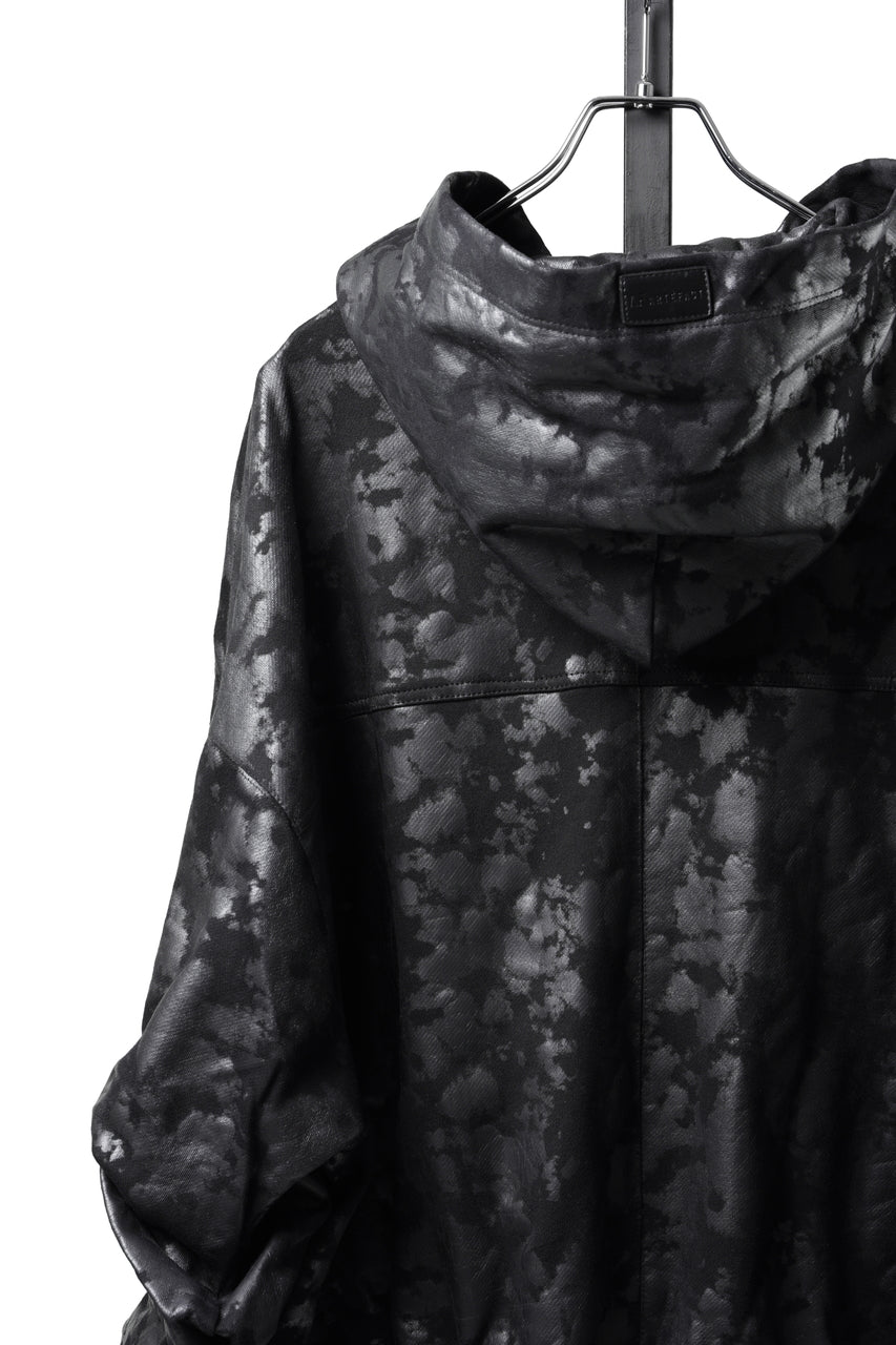 Load image into Gallery viewer, A.F ARTEFACT ZIP HOODIE TUCK SLEEVE BLOUSON / MOTTLED COATED SWEAT (BLACK)