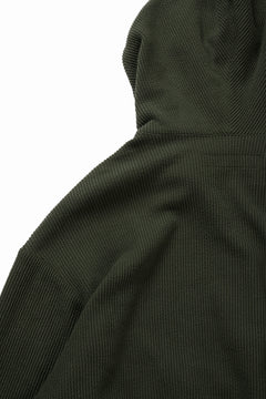 Load image into Gallery viewer, 【SAMPLE SALE】A.F ARTEFACT KNIT CORDUROY HALF ZIP HOODIE (KHAKI)