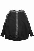 Load image into Gallery viewer, 【SAMPLE SALE】A.F ARTEFACT SHEEPSKIN COMBI SWEATER TOPS (BLACK)