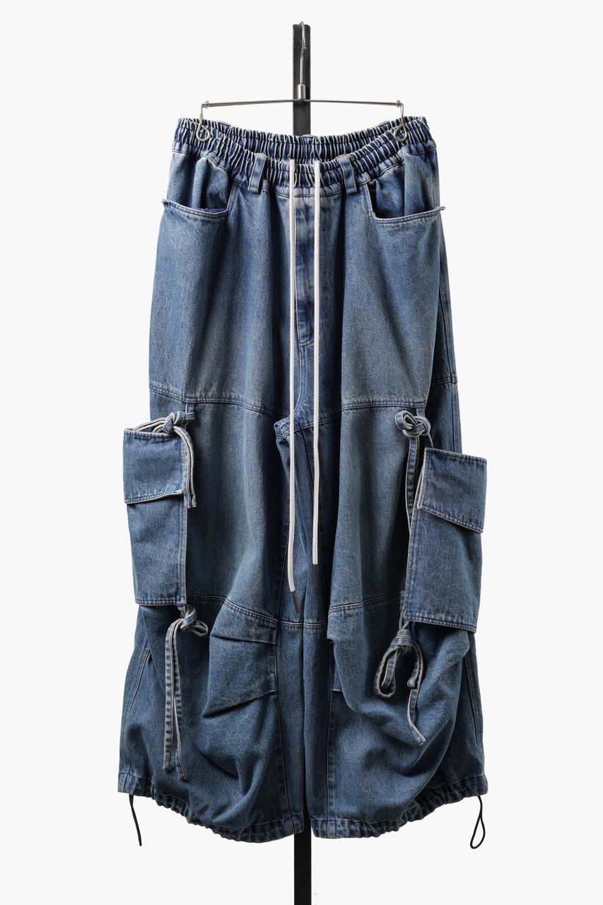 Load image into Gallery viewer, 【SAMPLE】A.F ARTEFACT KNOTTING DETAIL VOLUME PANTS / FADED DENIM (BLUE)