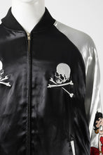画像をギャラリービューアに読み込む, MASTERMIND WORLD x BETTY BOOP™︎ SOUVENIR JACKET (MULTI COLOR)