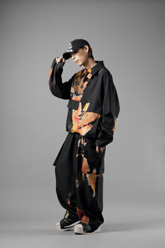 画像をギャラリービューアに読み込む, Y-3 Yohji Yamamoto AOP SPORT UNIFORM COACH JACKET (BLACK + MULTI)