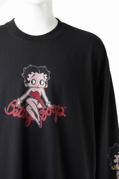 画像をギャラリービューアに読み込む, MASTERMIND WORLD x BETTY BOOP™︎ L/S TEE / BOXY FIT (MULTI COLOR)