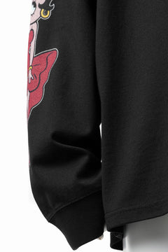 画像をギャラリービューアに読み込む, MASTERMIND WORLD x BETTY BOOP™︎ L/S TEE / BOXY FIT (MULTI COLOR)