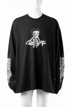 画像をギャラリービューアに読み込む, MASTERMIND WORLD x BETTY BOOP™︎ L/S TEE / BOXY FIT (MONOCHROME)