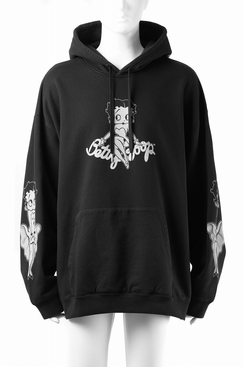 MASTERMIND WORLD x BETTY BOOP™︎ HOODIE / BOXY FIT (MONOCHROME)の