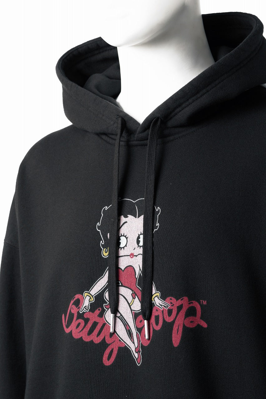 画像をギャラリービューアに読み込む, MASTERMIND WORLD x BETTY BOOP™︎ HOODIE / BOXY FIT (MULTI COLOR)