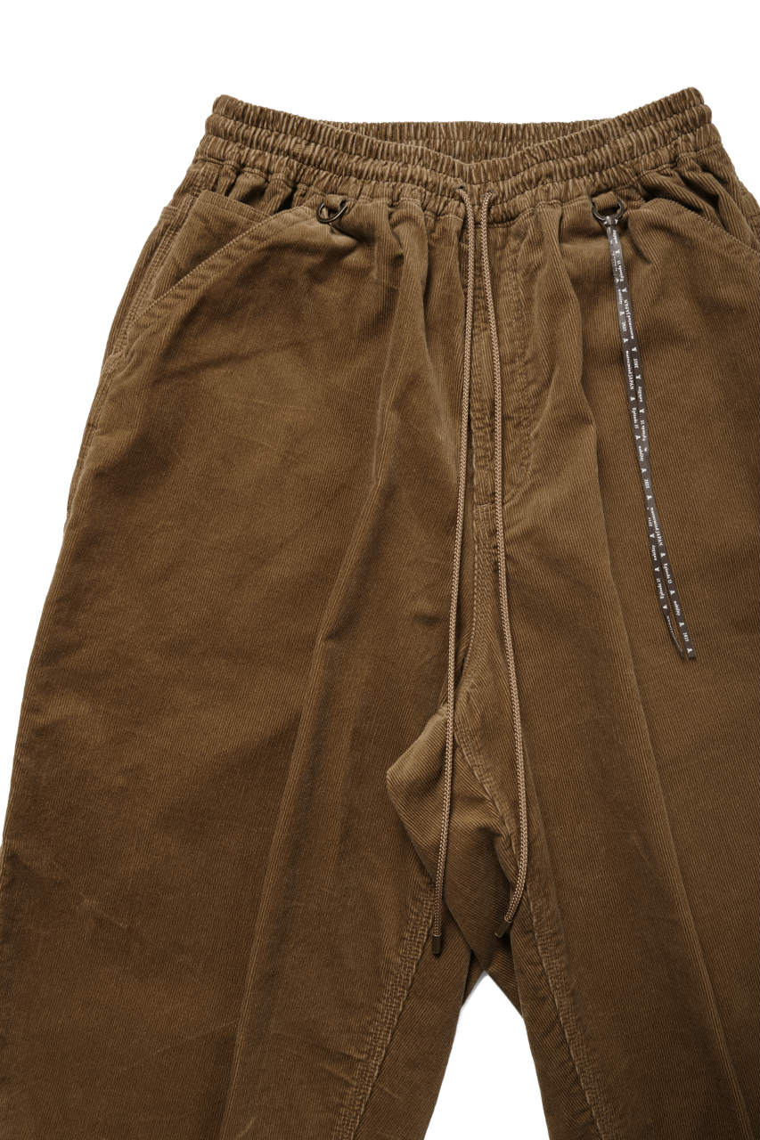 mastermind JAPAN WIDE CORDUROY PAINTER PANTS (CAMEL)の商品