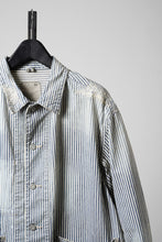 Load image into Gallery viewer, MADNESS RAILROAD HICKORY STRIPE WORK JACKET (INDIGO x WHITE)