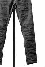 画像をギャラリービューアに読み込む, daub REGULAR FIT JEANS / METALLIC STRETCH COTTON (COLD DYED GREY)