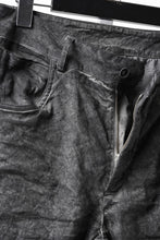 画像をギャラリービューアに読み込む, daub REGULAR FIT JEANS / METALLIC STRETCH COTTON (COLD DYED GREY)
