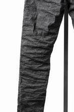 画像をギャラリービューアに読み込む, daub REGULAR FIT JEANS / METALLIC STRETCH COTTON (COLD DYED GREY)
