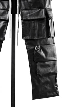 Load image into Gallery viewer, A.F ARTEFACT CARGO SAROUEL EASY PANTS / LUSTROUS COATED WOVEN (BLACK)
