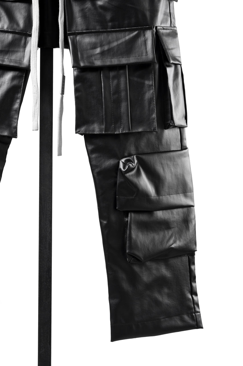 Load image into Gallery viewer, A.F ARTEFACT CARGO SAROUEL EASY PANTS / LUSTROUS COATED WOVEN (BLACK)
