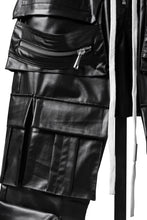 Load image into Gallery viewer, A.F ARTEFACT CARGO SAROUEL EASY PANTS / LUSTROUS COATED WOVEN (BLACK)