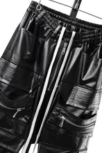 Load image into Gallery viewer, A.F ARTEFACT CARGO SAROUEL EASY PANTS / LUSTROUS COATED WOVEN (BLACK)